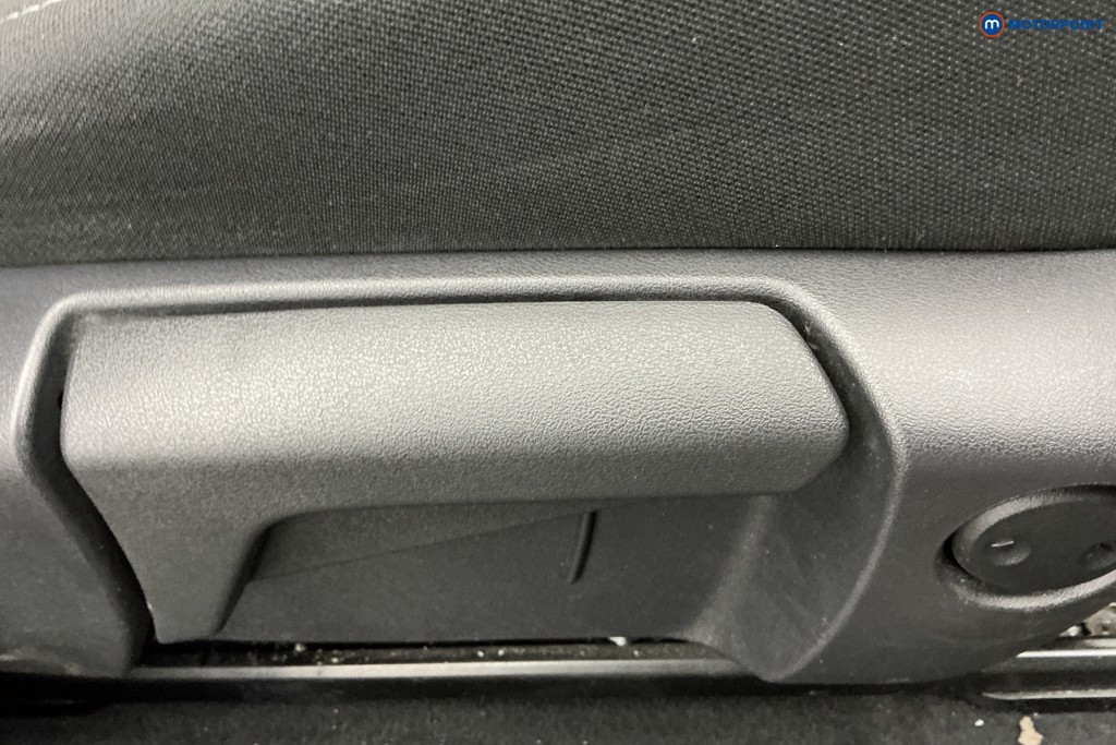 Nissan Qashqai N-Connecta Manual Petrol SUV - Stock Number (1679773) - 25th supplementary image