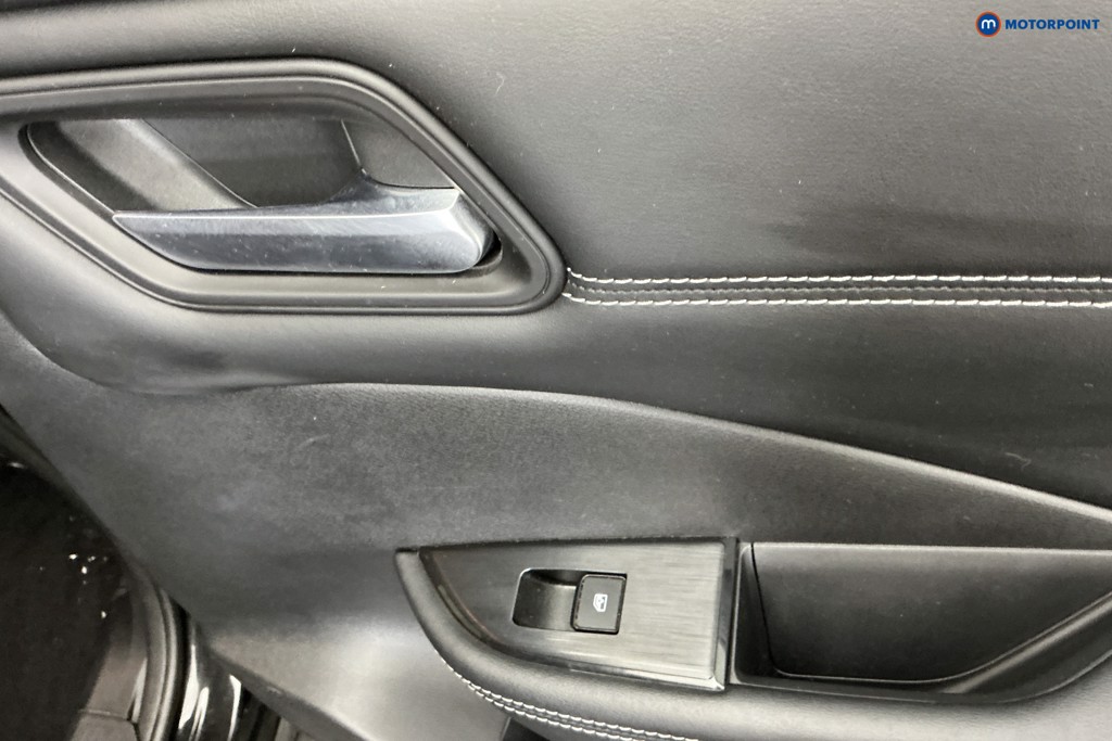 Nissan Qashqai N-Connecta Manual Petrol SUV - Stock Number (1679773) - 29th supplementary image