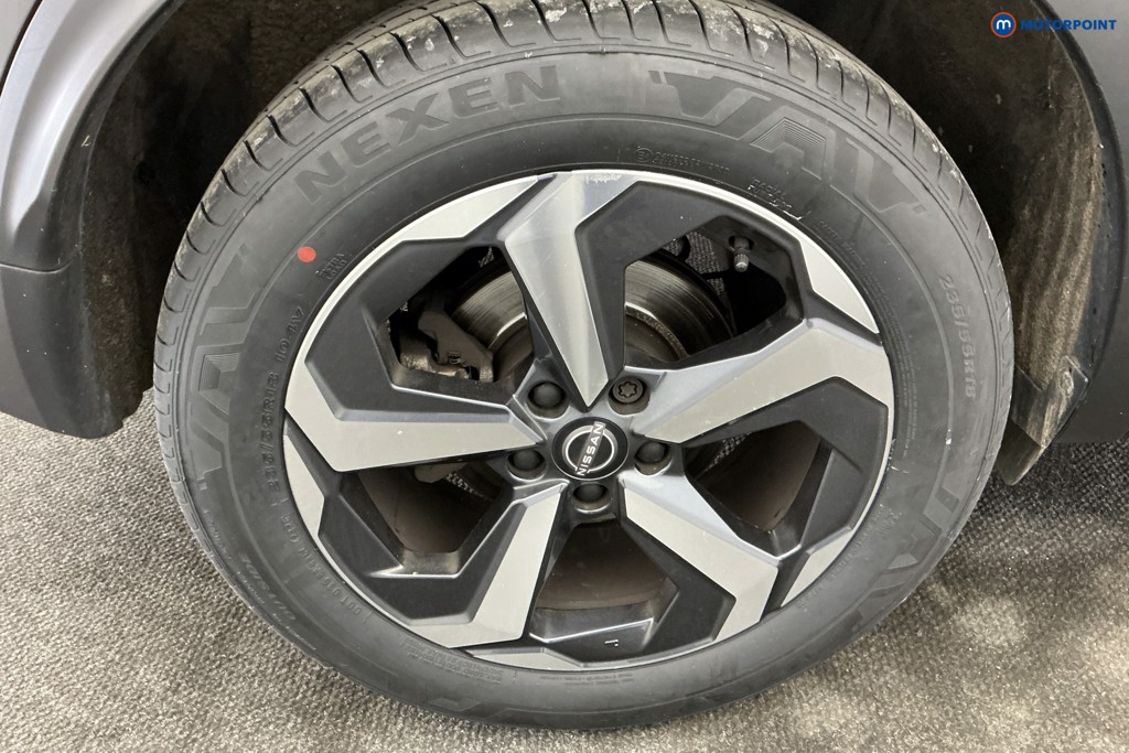 Nissan Qashqai N-Connecta Manual Petrol SUV - Stock Number (1679773) - 34th supplementary image