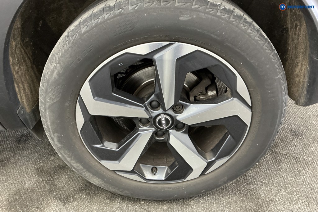 Nissan Qashqai N-Connecta Manual Petrol SUV - Stock Number (1679773) - 36th supplementary image