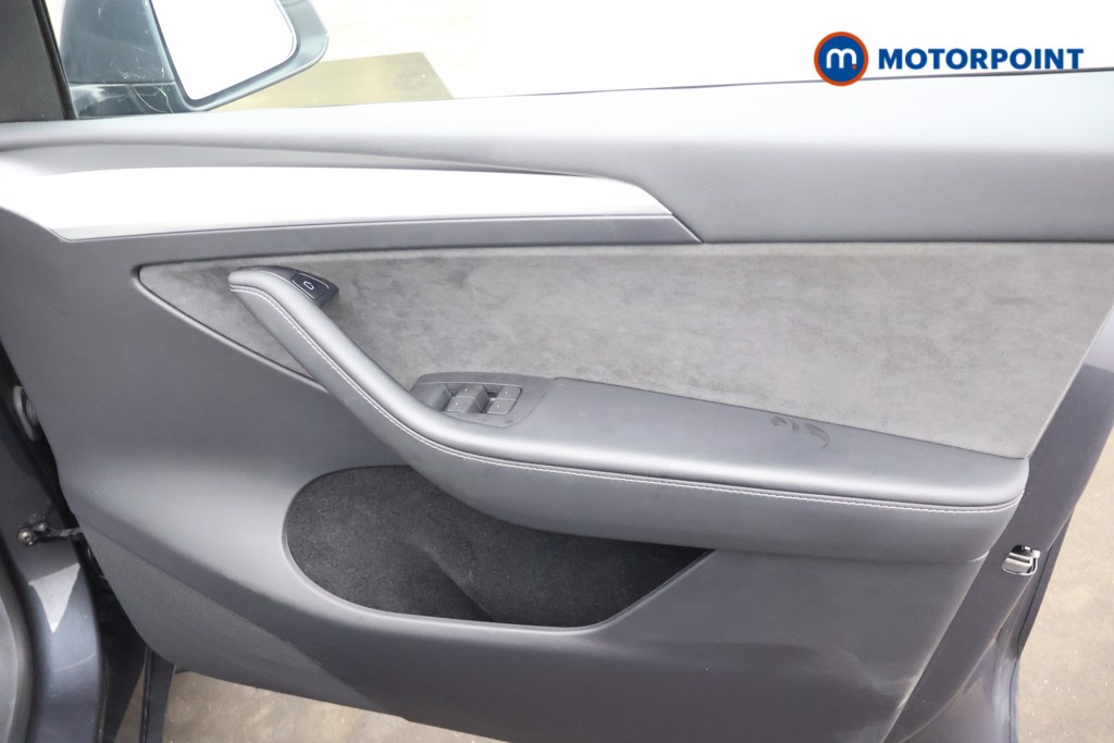 Tesla Model Y Long Range Automatic Electric SUV - Stock Number (1679899) - 12th supplementary image