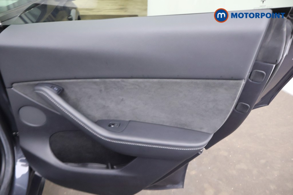Tesla Model Y Long Range Automatic Electric SUV - Stock Number (1679899) - 19th supplementary image