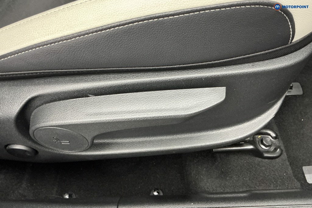 KIA Sportage Gt-Line Automatic Petrol SUV - Stock Number (1680123) - 23rd supplementary image