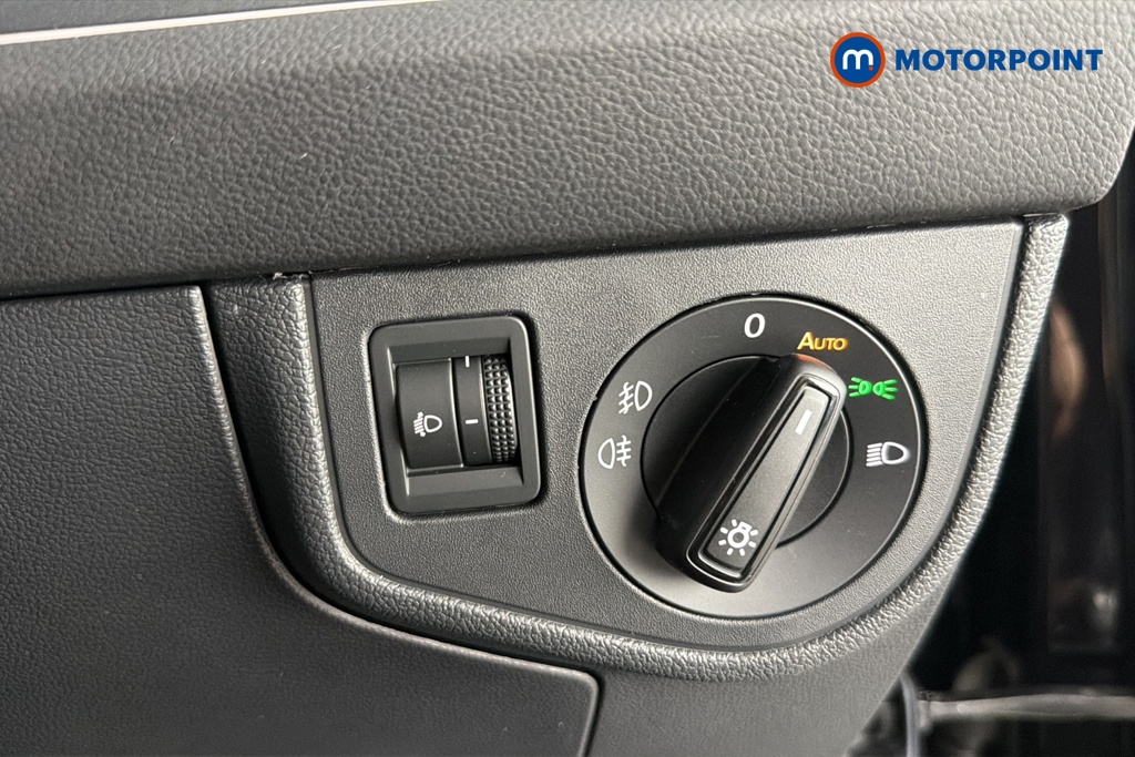 Volkswagen Polo R-Line Manual Petrol Hatchback - Stock Number (1680204) - 11th supplementary image