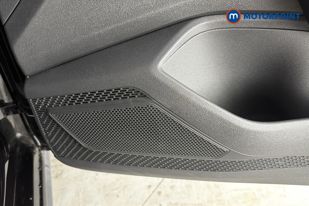 Volkswagen Polo R-Line Manual Petrol Hatchback - Stock Number (1680204) - 21st supplementary image