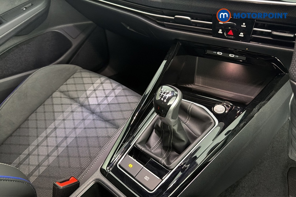 Volkswagen Golf R-Line Manual Petrol Hatchback - Stock Number (1680207) - 15th supplementary image