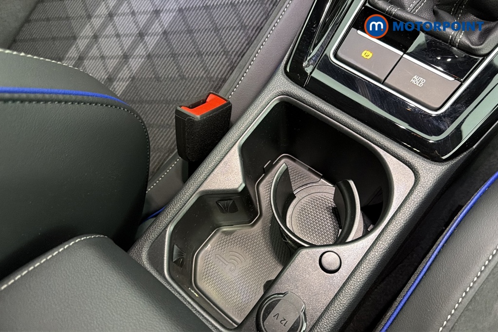 Volkswagen Golf R-Line Manual Petrol Hatchback - Stock Number (1680207) - 16th supplementary image