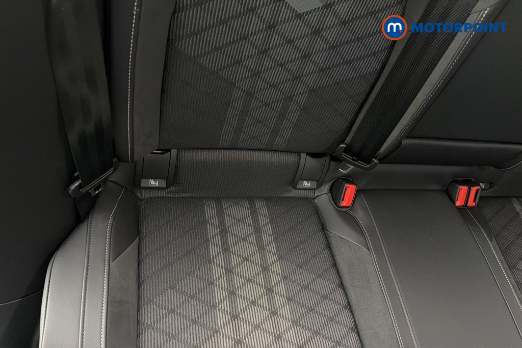 Volkswagen Golf R-Line Manual Petrol Hatchback - Stock Number (1680207) - 27th supplementary image