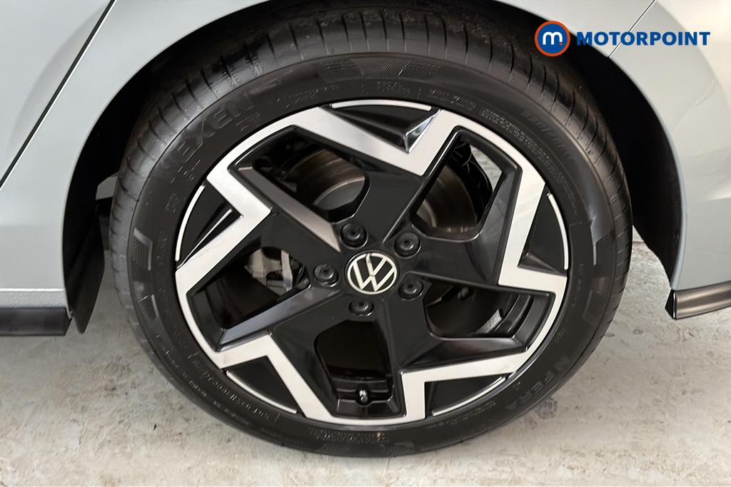 Volkswagen Golf R-Line Manual Petrol Hatchback - Stock Number (1680207) - 45th supplementary image