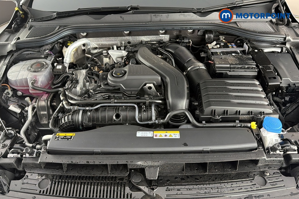 Volkswagen Golf R-Line Manual Petrol Hatchback - Stock Number (1680207) - 48th supplementary image