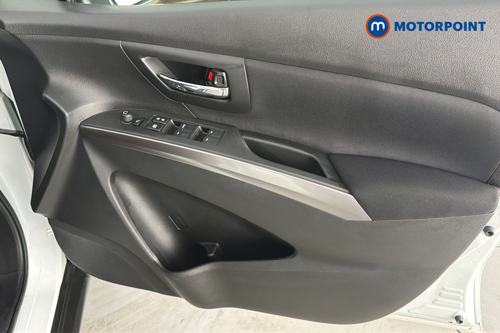 Suzuki S-Cross Motion Manual Petrol SUV - Stock Number (1680396) - 18th supplementary image