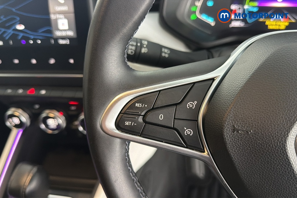 Renault Clio Techno Automatic Petrol-Electric Hybrid Hatchback - Stock Number (1680832) - 4th supplementary image