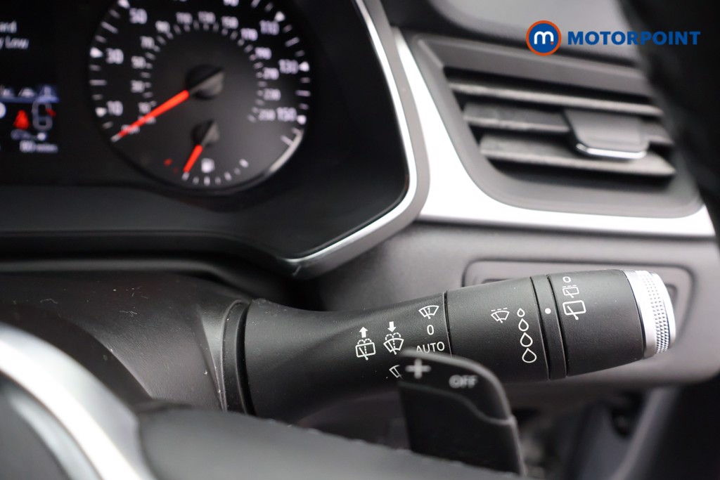 Renault Captur Iconic Automatic Petrol SUV - Stock Number (1680864) - 6th supplementary image