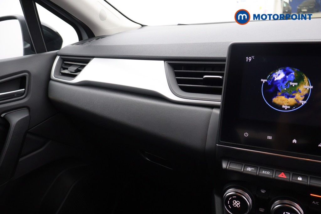 Renault Captur Iconic Automatic Petrol SUV - Stock Number (1680864) - 11th supplementary image