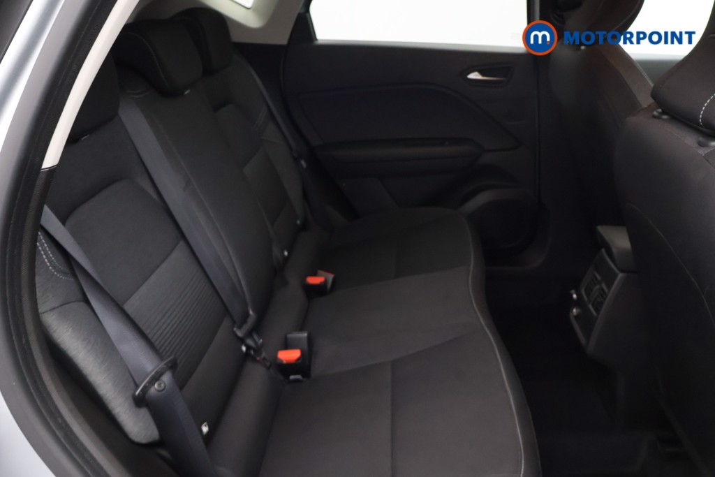 Renault Captur Iconic Automatic Petrol SUV - Stock Number (1680864) - 17th supplementary image