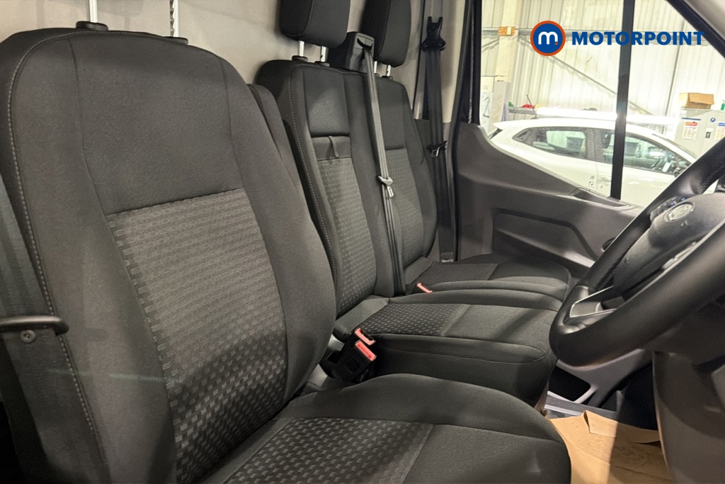 Ford Transit Limited Automatic Diesel Medium Roof Van - Stock Number (1680981) - 22nd supplementary image