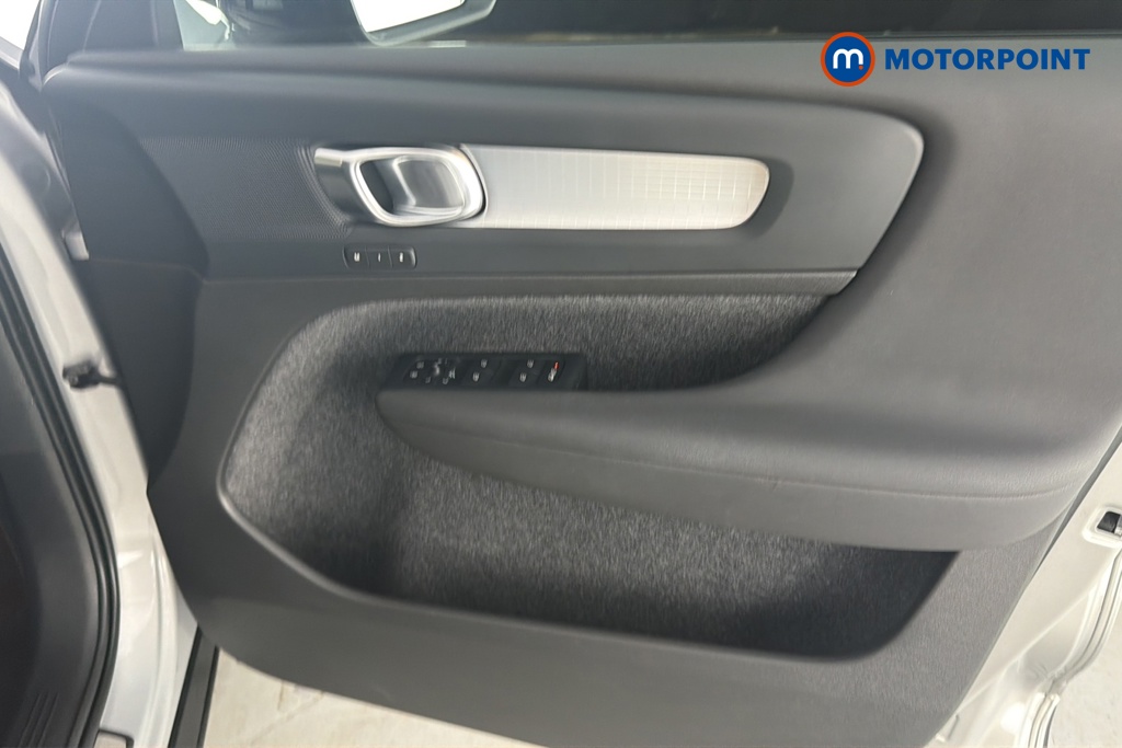 Volvo Xc40 Plus Automatic Petrol SUV - Stock Number (1681279) - 18th supplementary image