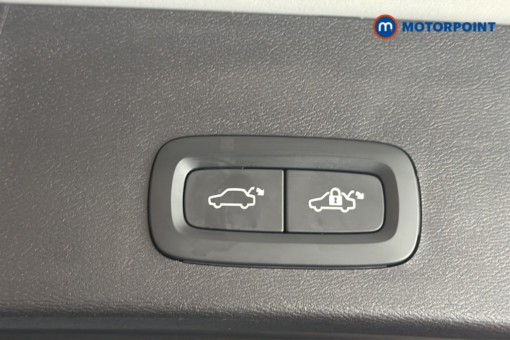 Volvo Xc40 Plus Automatic Petrol SUV - Stock Number (1681279) - 35th supplementary image