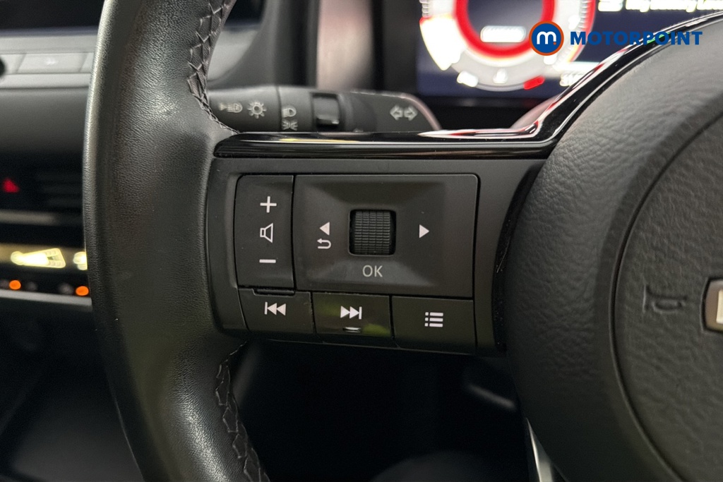 Nissan Qashqai N-Connecta Manual Petrol SUV - Stock Number (1681364) - 4th supplementary image
