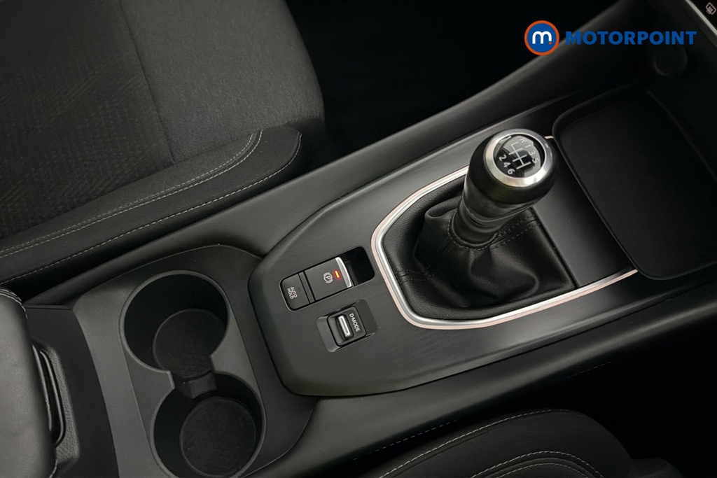 Nissan Qashqai N-Connecta Manual Petrol SUV - Stock Number (1681364) - 15th supplementary image