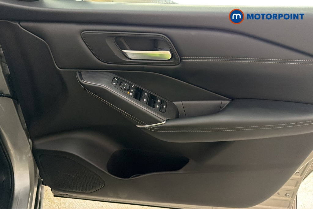 Nissan Qashqai N-Connecta Manual Petrol SUV - Stock Number (1681364) - 18th supplementary image