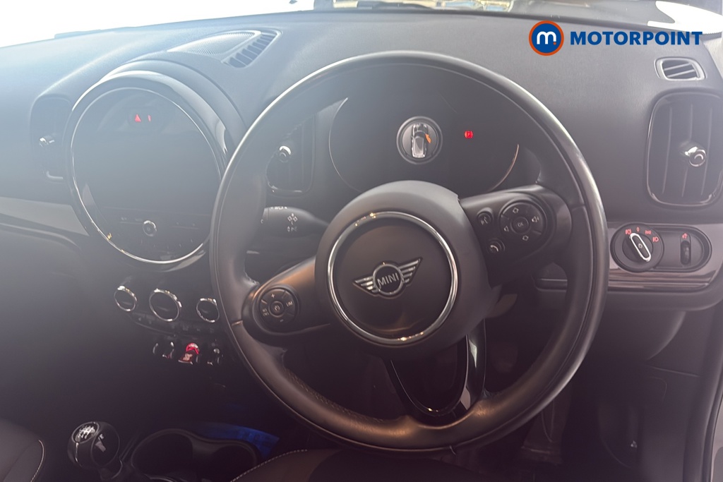 Mini Countryman Cooper Classic Manual Petrol SUV - Stock Number (1681419) - 1st supplementary image