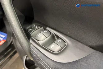 Nissan Qashqai N-Connecta Manual Petrol SUV - Stock Number (1681498) - 19th supplementary image