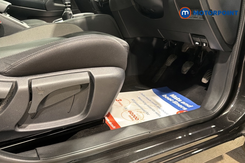 Nissan Qashqai N-Connecta Manual Petrol SUV - Stock Number (1681498) - 24th supplementary image