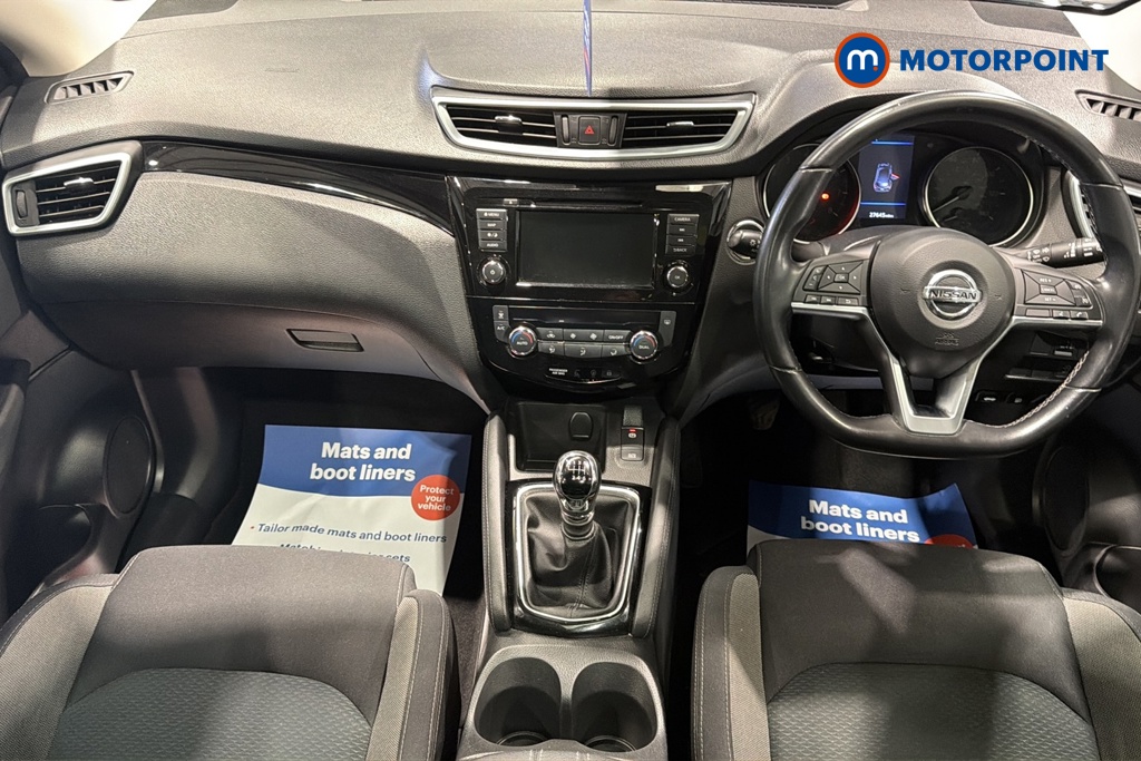 Nissan Qashqai N-Connecta Manual Petrol SUV - Stock Number (1681498) - 1st supplementary image