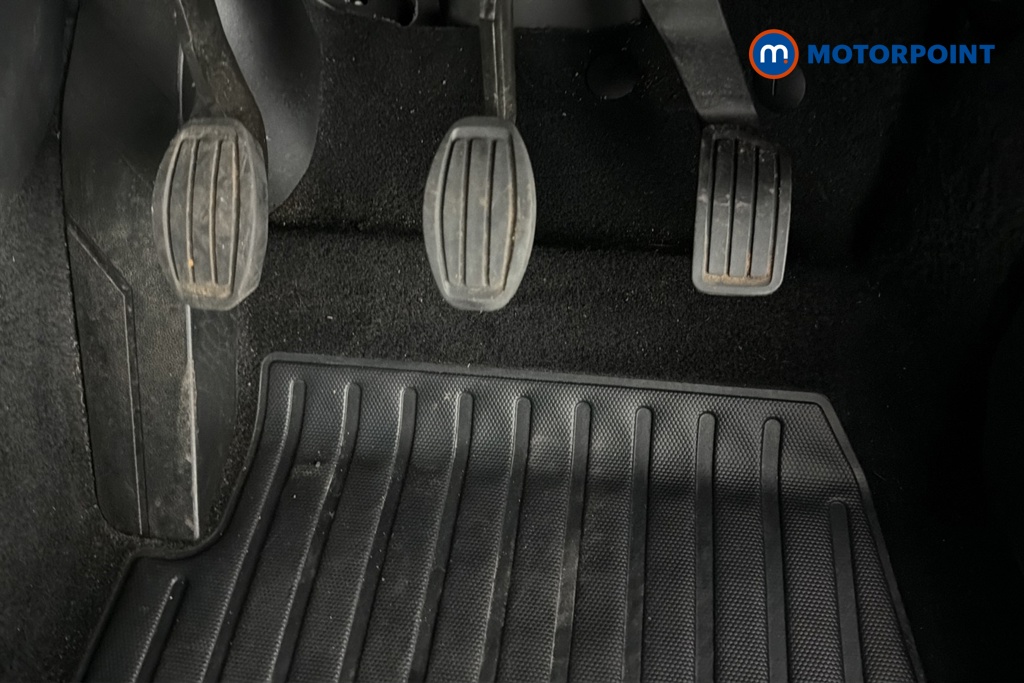 Peugeot 2008 Allure Manual Petrol SUV - Stock Number (1681693) - 24th supplementary image