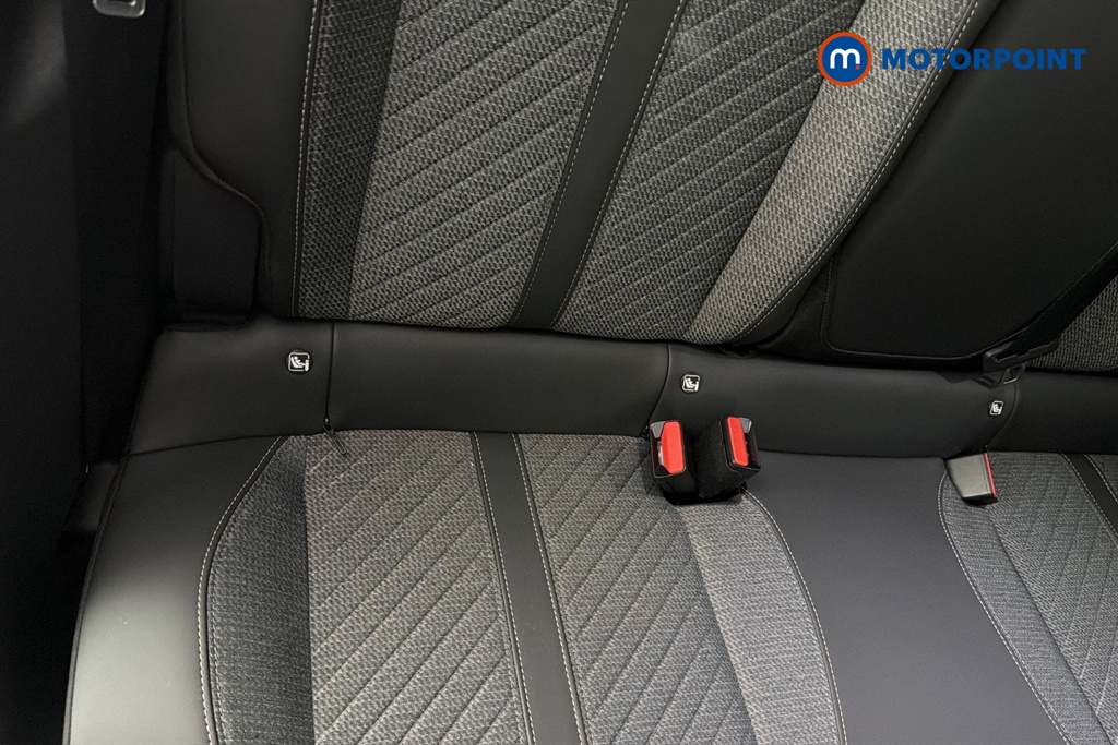 Peugeot 2008 Allure Manual Petrol SUV - Stock Number (1681693) - 27th supplementary image