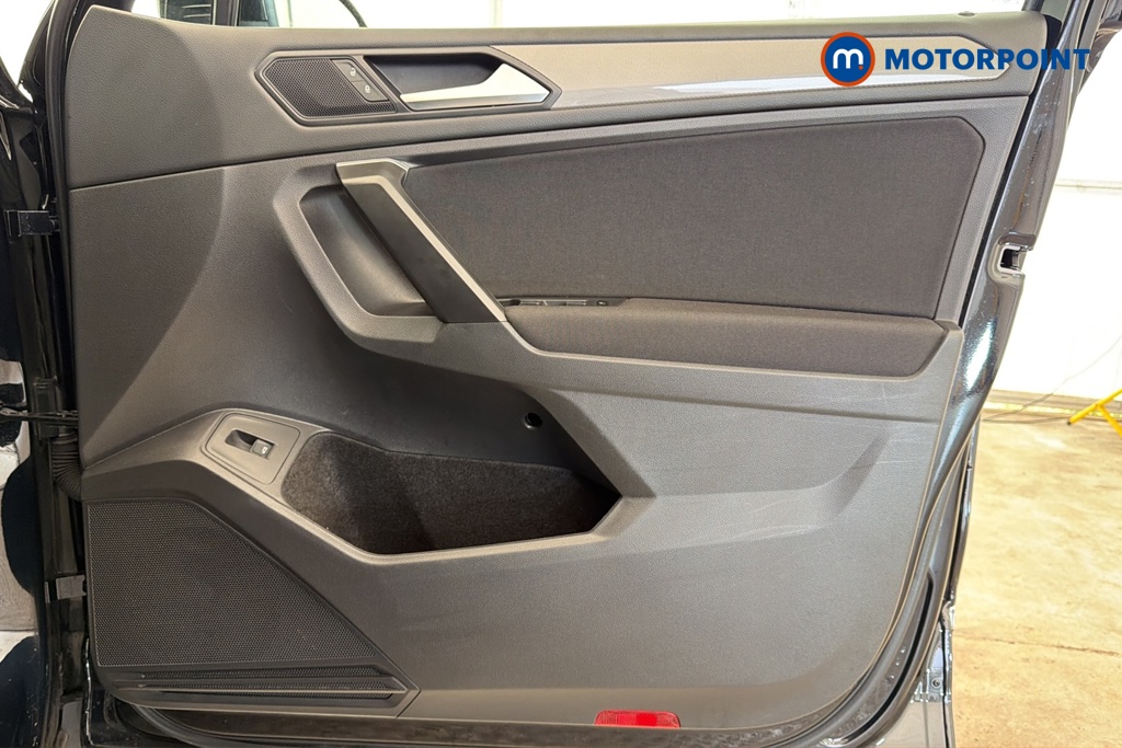 Volkswagen Tiguan Allspace Life Automatic Petrol SUV - Stock Number (1681751) - 18th supplementary image