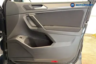 Volkswagen Tiguan Allspace Life Automatic Petrol SUV - Stock Number (1681751) - 18th supplementary image