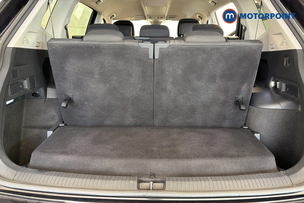 Volkswagen Tiguan Allspace Life Automatic Petrol SUV - Stock Number (1681751) - 32nd supplementary image