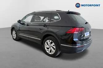 Volkswagen Tiguan Allspace Life Automatic Petrol SUV - Stock Number (1681751) - Drivers side rear corner