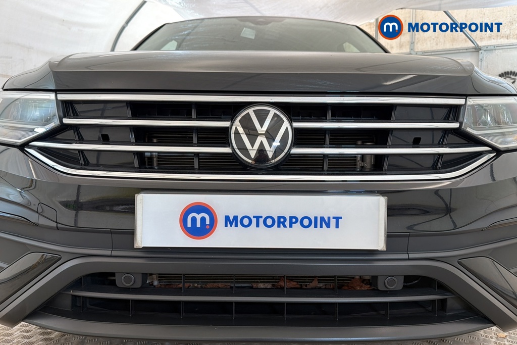 Volkswagen Tiguan Allspace Life Automatic Petrol SUV - Stock Number (1681751) - 43rd supplementary image