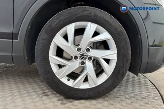 Volkswagen Tiguan Allspace Life Automatic Petrol SUV - Stock Number (1681751) - 47th supplementary image