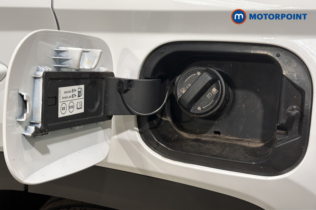 Hyundai Tucson Se Connect Automatic Petrol-Electric Hybrid SUV - Stock Number (1681775) - 41st supplementary image
