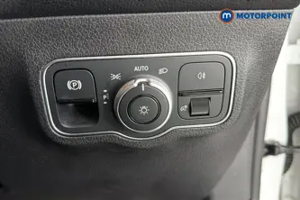 Mercedes-Benz GLB Amg Line Automatic Petrol SUV - Stock Number (1681873) - 11th supplementary image