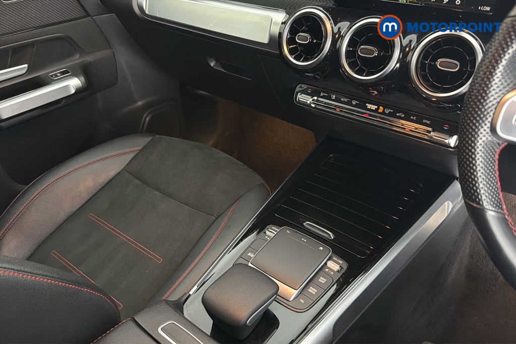 Mercedes-Benz GLB Amg Line Automatic Petrol SUV - Stock Number (1681873) - 15th supplementary image