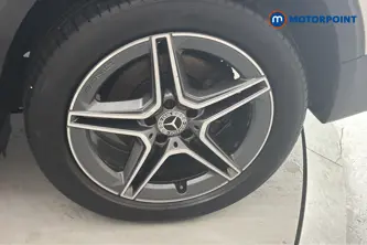 Mercedes-Benz GLB Amg Line Automatic Petrol SUV - Stock Number (1681873) - 45th supplementary image
