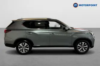 Ssangyong Rexton Ventura Automatic Diesel SUV - Stock Number (1682061) - Passenger side