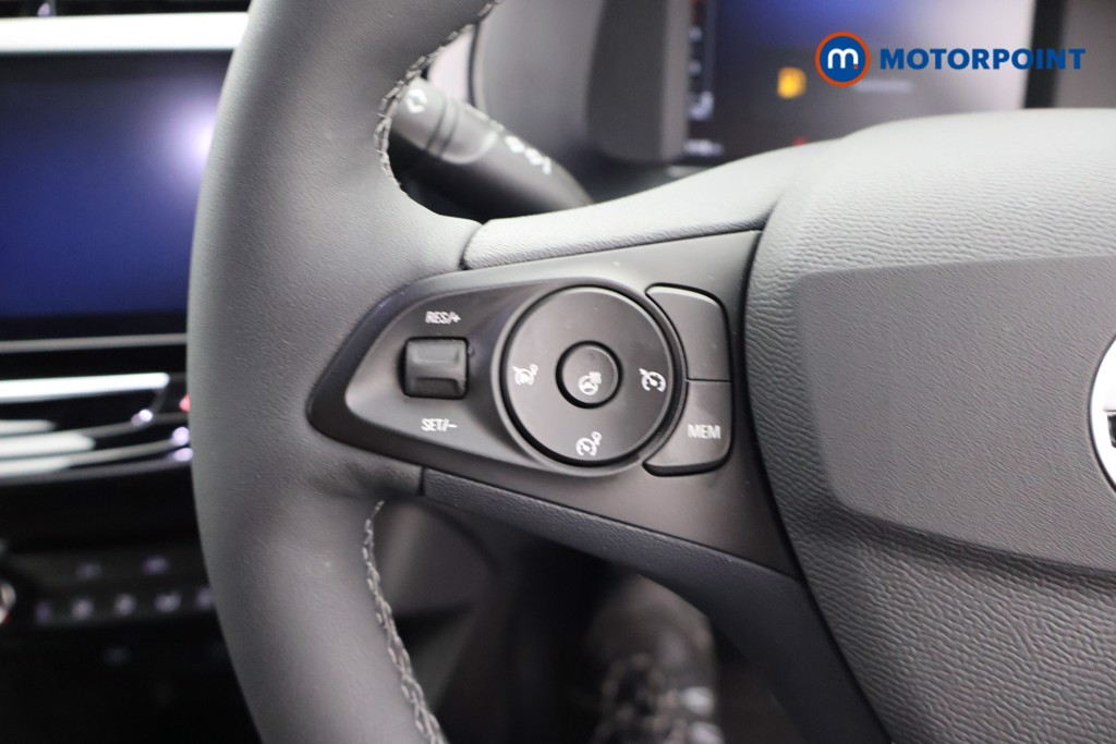 Vauxhall Corsa YES Manual Petrol Hatchback - Stock Number (1639905) - 2nd supplementary image