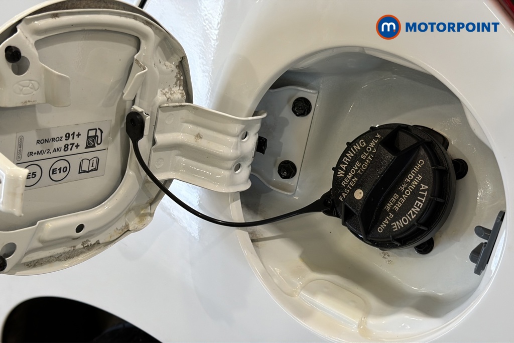 Hyundai I10 Premium Manual Petrol Hatchback - Stock Number (1667260) - 41st supplementary image