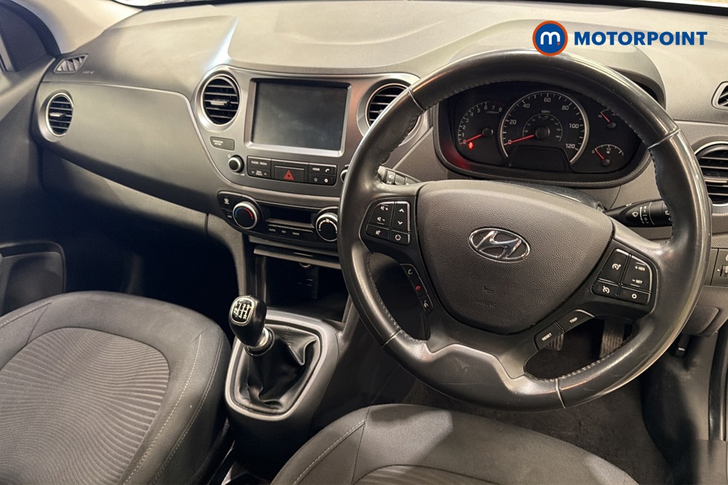 Hyundai I10 Premium Manual Petrol Hatchback - Stock Number (1667260) - 1st supplementary image