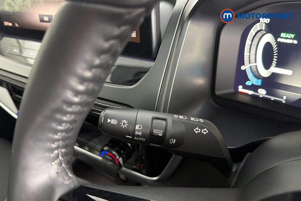 Nissan Qashqai N-Connecta Automatic Petrol-Electric Hybrid SUV - Stock Number (1670103) - 5th supplementary image