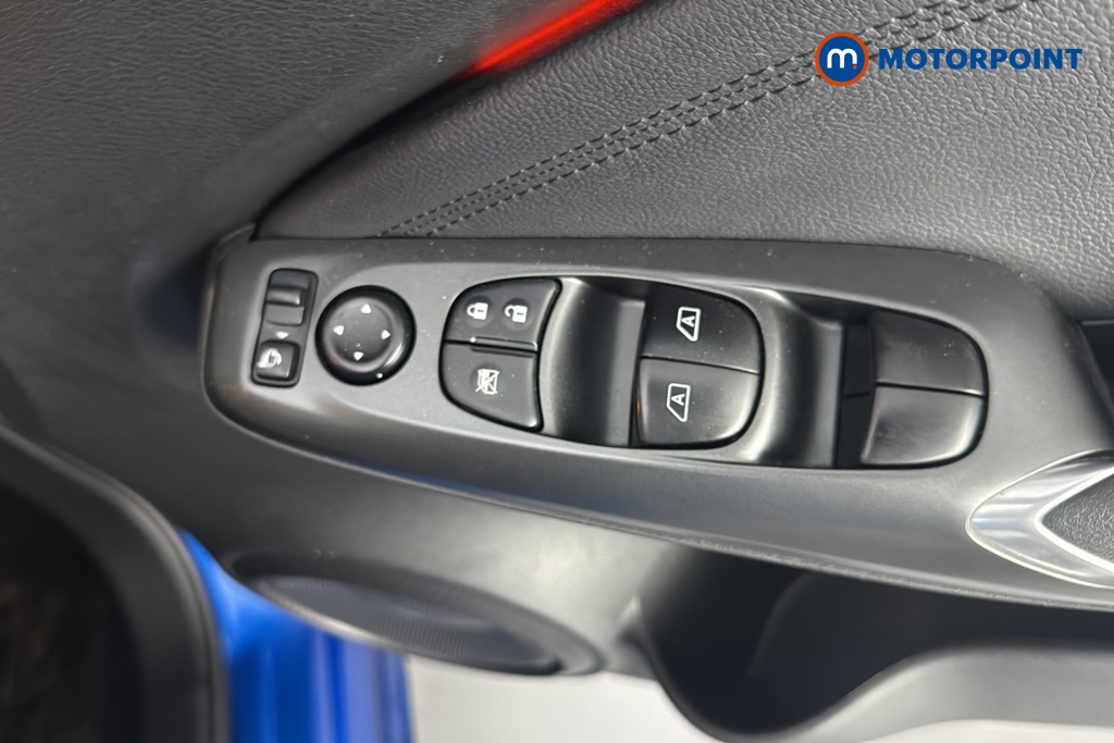 Nissan Juke N-Connecta Automatic Petrol SUV - Stock Number (1672879) - 19th supplementary image