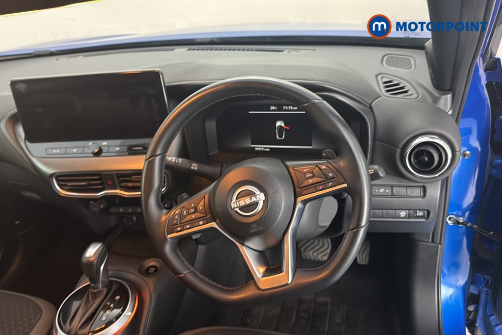 Nissan Juke N-Connecta Automatic Petrol SUV - Stock Number (1672879) - 1st supplementary image