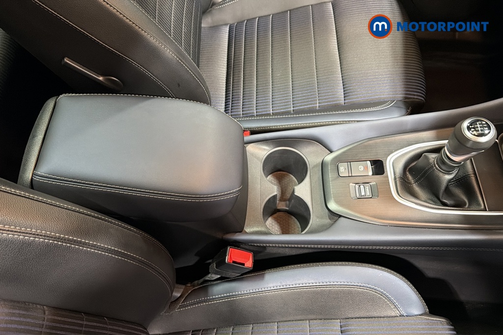 Nissan Qashqai Tekna Manual Petrol SUV - Stock Number (1674576) - 15th supplementary image