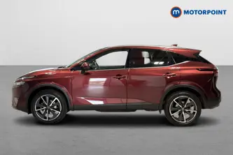Nissan Qashqai Tekna Manual Petrol SUV - Stock Number (1674576) - Drivers side